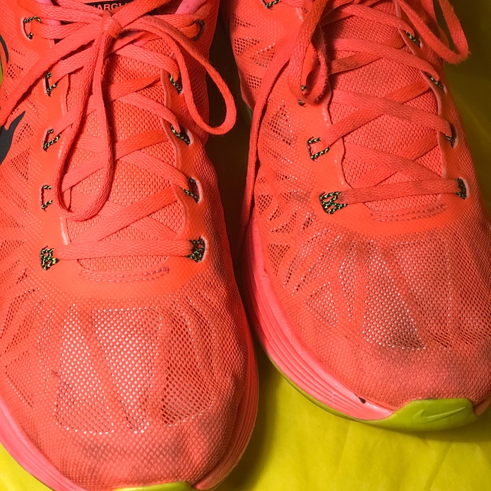 Men’s Nike sneakers